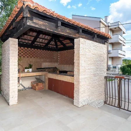Ilija Njavro - One Bedroom With Terrace And Sea View 아파트 자드라보노
