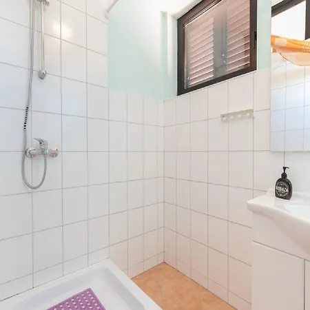 Ilija Njavro - One Bedroom With Terrace And Sea View Διαμέρισμα Jadranovo