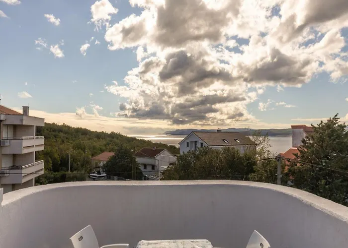 Ilija Njavro - One Bedroom With Terrace And Sea View Apartament